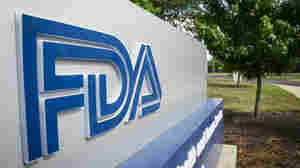 FDA advisers narrowly back first gene therapy for muscular dystrophy