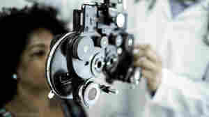 Which type of eye doctor do you need? Optometrists and ophthalmologists face off