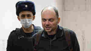 Russia sentences opposition activist Vladimir Kara-Murza to 25 years in prison