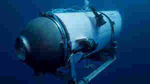 A former passenger details what it's like inside the missing Titan submersible