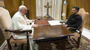 President Zelenskyy meets with the pope at the Vatican