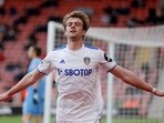 Leeds' Bamford and Roberts spoil party mood at Southampton