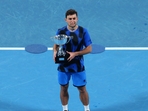 Karatsev outclasses Murray to take Sydney title