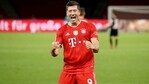 Lewandowski hat-trick steers Bayern past Dortmund 4-2