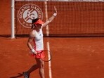 Zidansek beats Cirstea to storm into French Open quarter-finals