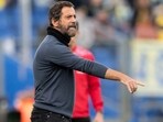 Quique Sánchez Flores: The coach born to be half-artist and half-footballer