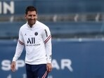 Messi prepares for first appearance for French giants