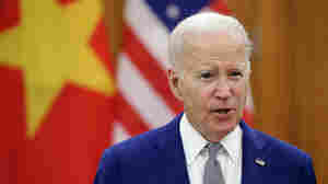 Biden lauds improved relations with Vietnam