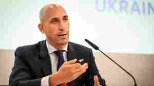 Luis Rubiales says he is resigning as head of Spain's soccer federation