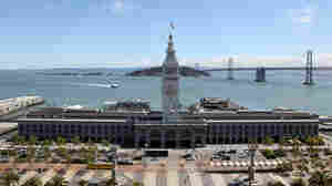 San Francisco considers lifting the Ferry Building by 7 feet to save it from the sea