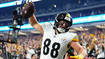 Steelers hold off Raiders' late surge to come away with road victory