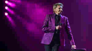 Barry Manilow just broke Elvis's Las Vegas record