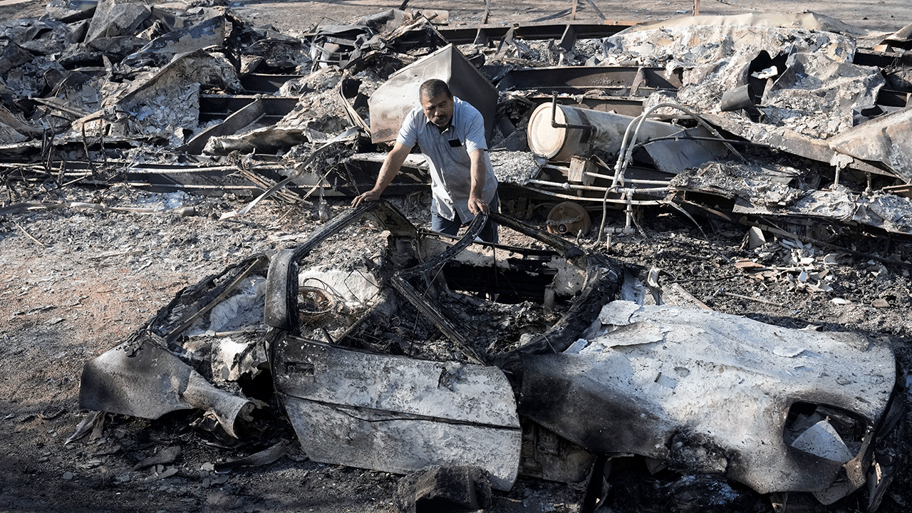 CA homes remain at risk as firefighters work to contain wildfires