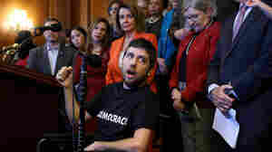 Ady Barkan, activist who championed health care reform, dies of ALS at 39