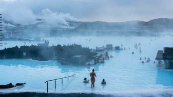 Tourists flee popular Iceland spa after ‘earthquake swarm’ raises fears of volcanic activity