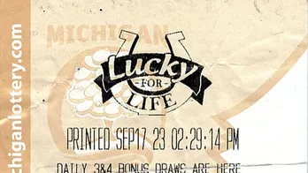 Cashier's mistake leads to Illinois man winning $25,000 a year for life