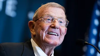 Lou Holtz lauds his 'hero' Jimbo Fisher after Texas A&amp;M dismissal, believes Aggies can win under new coach