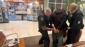 It's peak shopping — and shoplifting — season. Cops are stepping up antitheft tactics