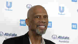 Basketball legend Kareem Abdul-Jabbar hospitalized with broken hip