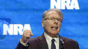 Longtime NRA leader Wayne LaPierre steps down