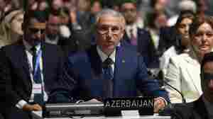 Azerbaijan names a former oil executive to lead 2024 climate talks