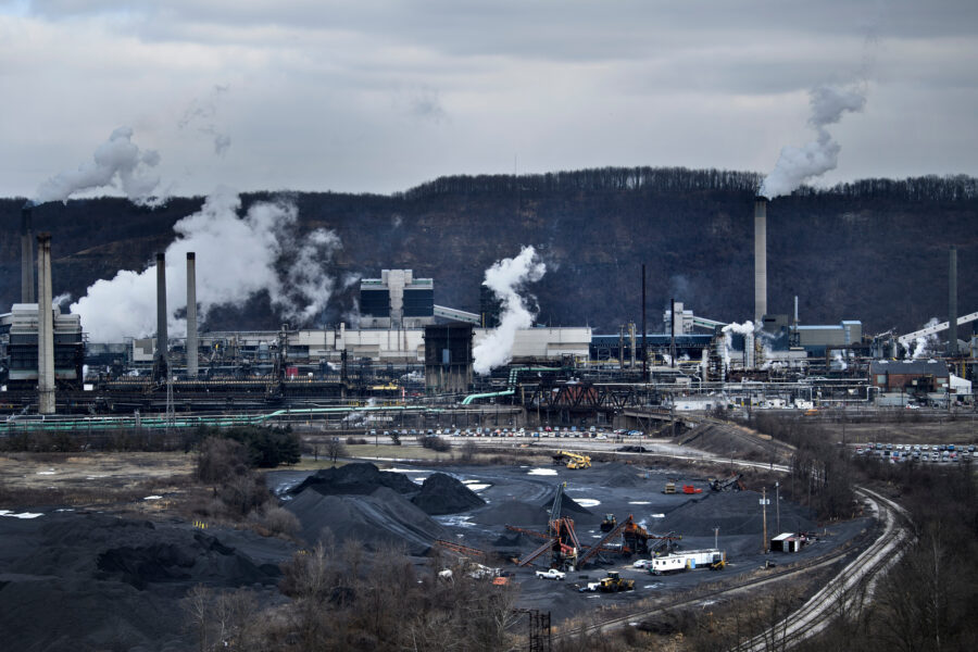 In a Steel Town Outside Pittsburgh, an Old Fight Over Air Quality Drags On