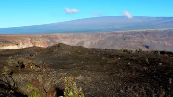 Hawaii rattled as magnitude 5.7 quake strikes Mauna Loa