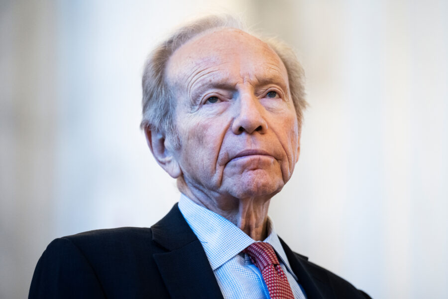 Joseph Lieberman Sought Middle Ground on Climate Change