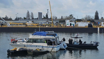 Police sink suspected San Francisco Bay bandits after seafaring pirates terrorize houseboats, yachts