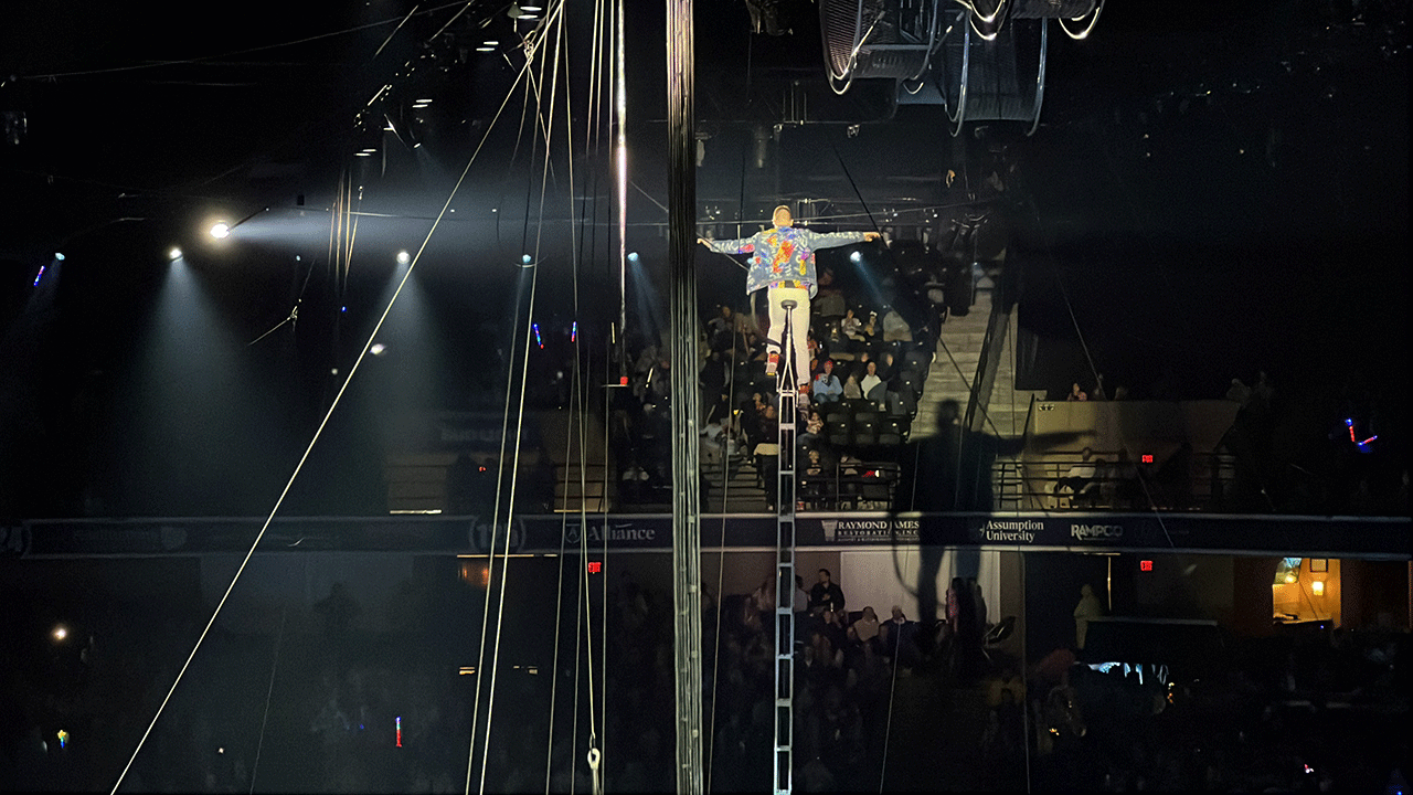 1st generation circus performer breaks Guinness World Record every show with unicycle 34.6 feet tall