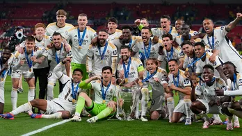 Real Madrid rides 2nd half surge to 15th Champions League trophy