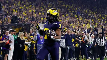 Michigan's Donovan Edwards blocking out noise amid team's sign-stealing allegations