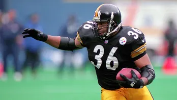 Steelers legends endorse Kamala Harris ahead of Trump's appearance at game vs Jets